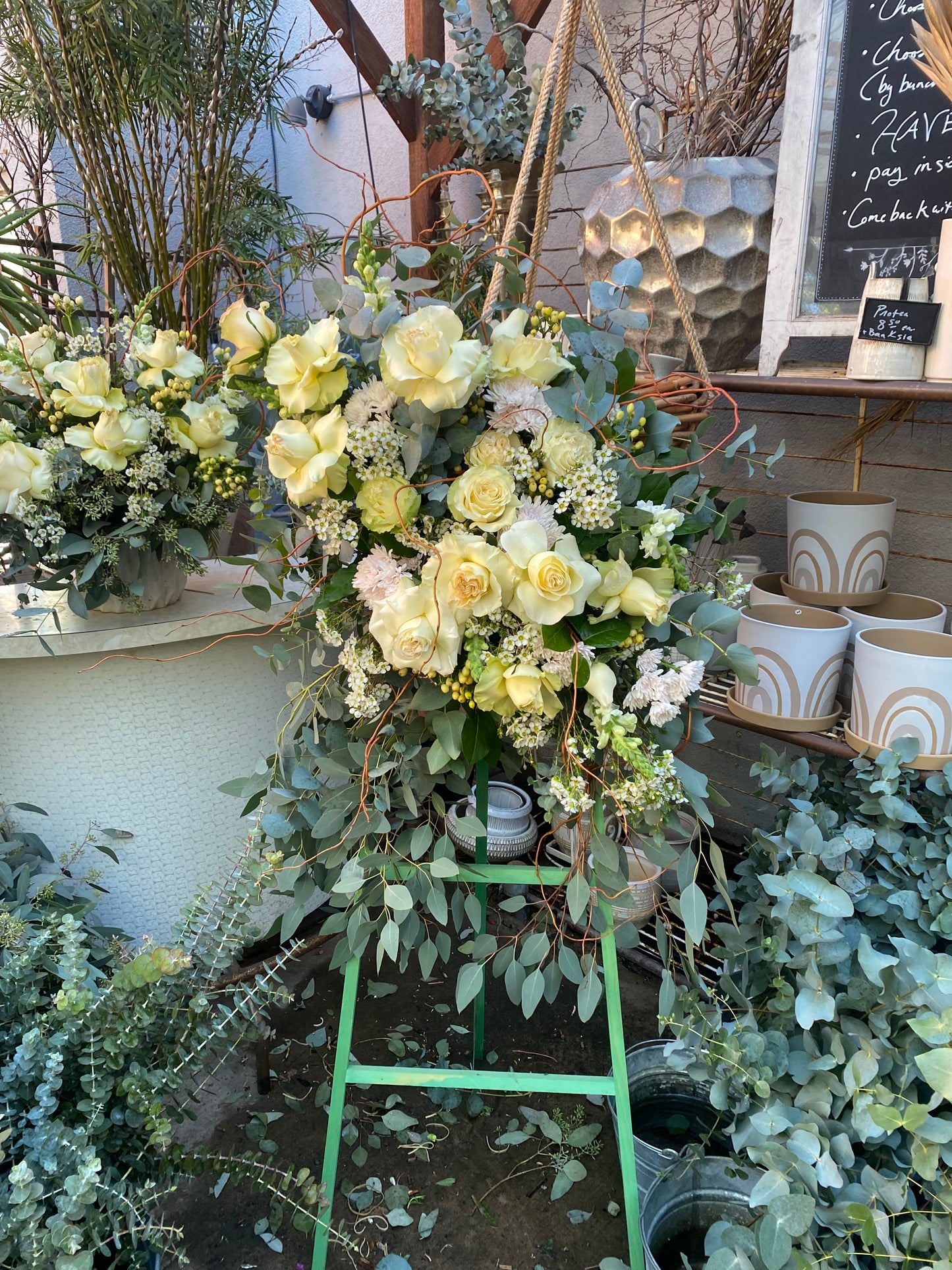 Easel Arrangement