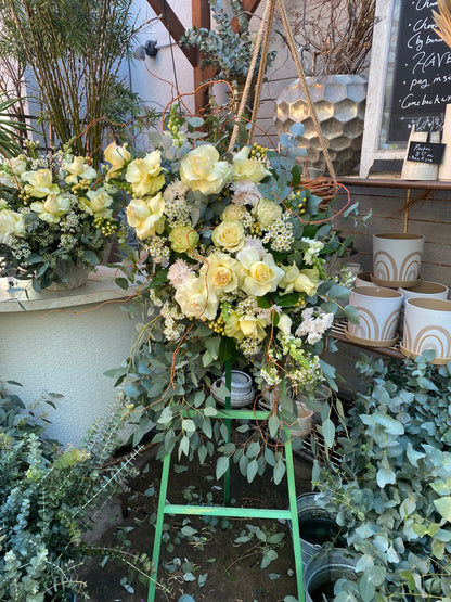 Easel Arrangement